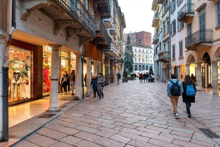 Il Rifugio Degli Artisti Acomodação com café da manhã Varese Exterior foto